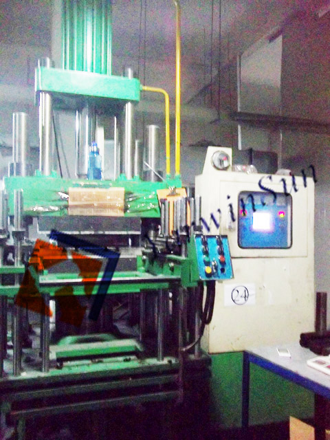 Compression Vulcanizing Machine