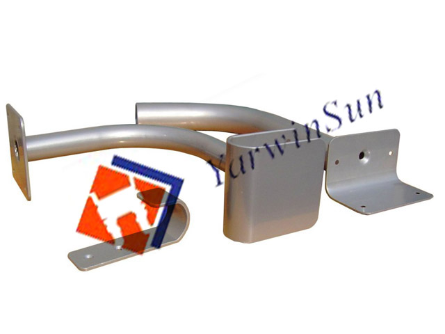 Metal fitting for furniture